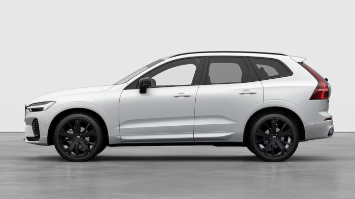 Volvo XC60 B5 AWD AUT PLUS BLACK EDITION