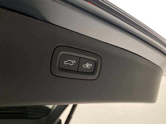 Volvo XC90 B5 AWD AUT BLACK EDITION ULTRA 2.0 Edition