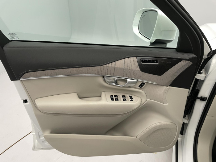 Volvo XC90 B5 AWD AUT BRIGHT PLUS 7-míst