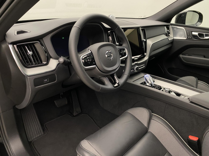 Volvo XC60 B5 AWD BLACK EDITION ULTRA 2.0 Edition