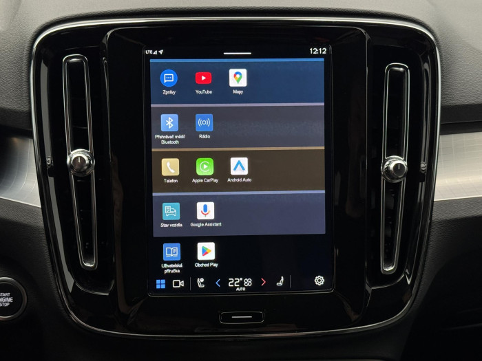 Volvo XC40 B4 PLUS DARK AUT 1. maj