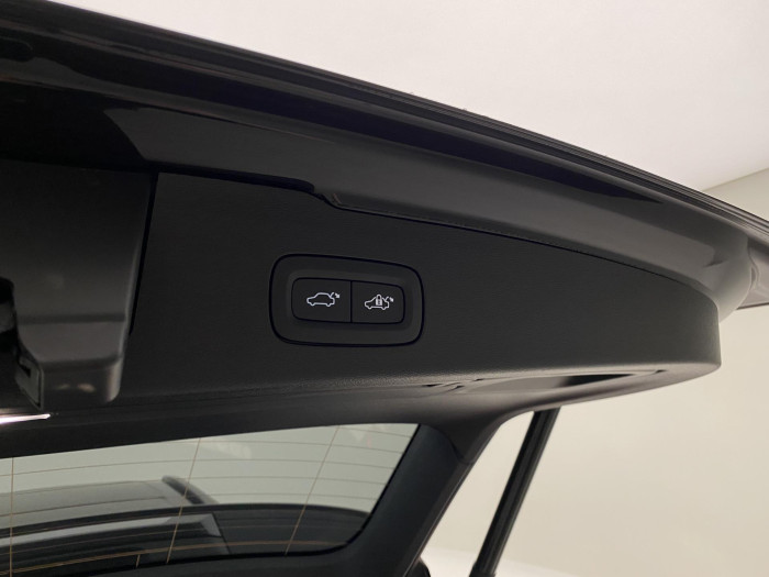 Volvo V60 B4 AUT DARK ULTRA