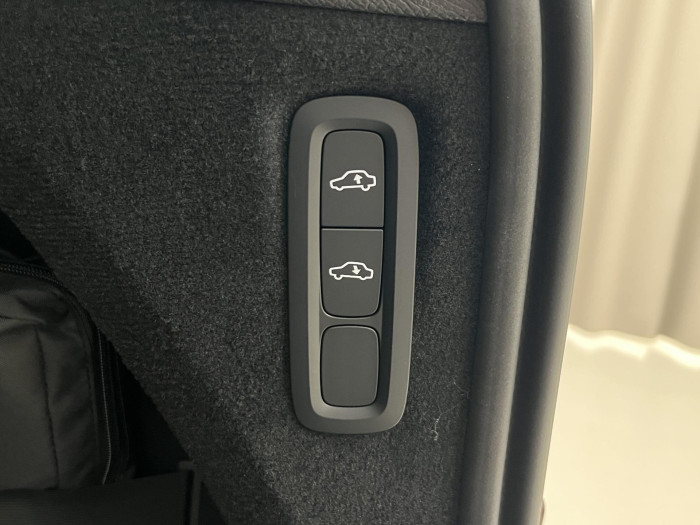 Volvo XC90 T8 AWD RECHARGE DARK PLUS AUT
