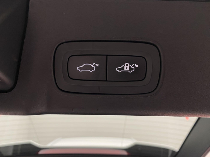 Volvo V90 B4 MOMENTUM AUT CZ 2.0 Momentum