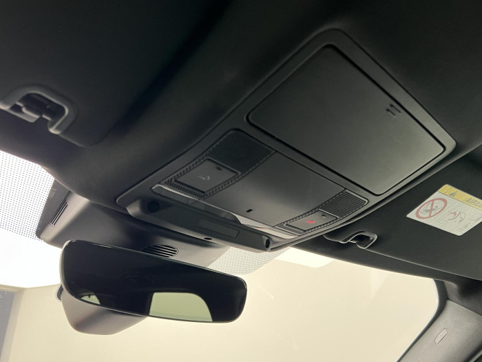 Land Rover Discovery 3.0 TDV6 HSE AWD AUT CZ