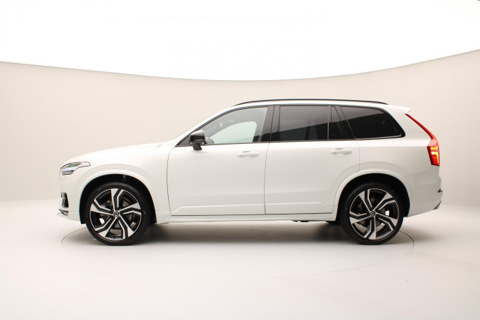 Volvo XC90 B6 AWD R-DESIGN REZERVACE