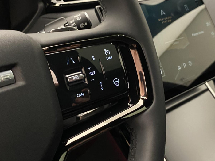 Land Rover Range Rover Velar REZERVACE!