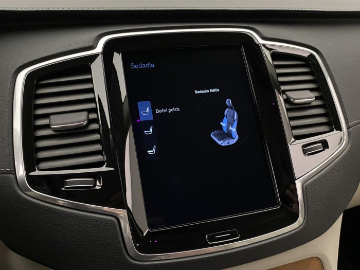 Volvo XC90 D5 AWD INSCRIPTION REZERVACE 2.0 d