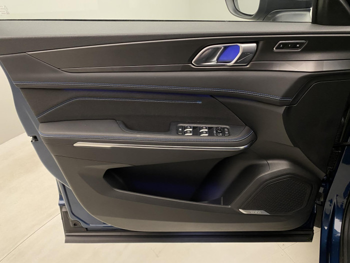 Lynk & Co 01 PHEV DCT REZERVACE