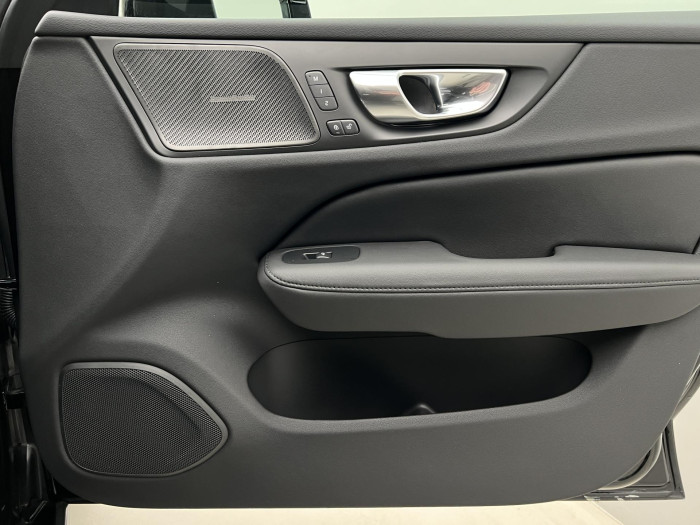 Volvo V60 B4 BRIGHT PLUS