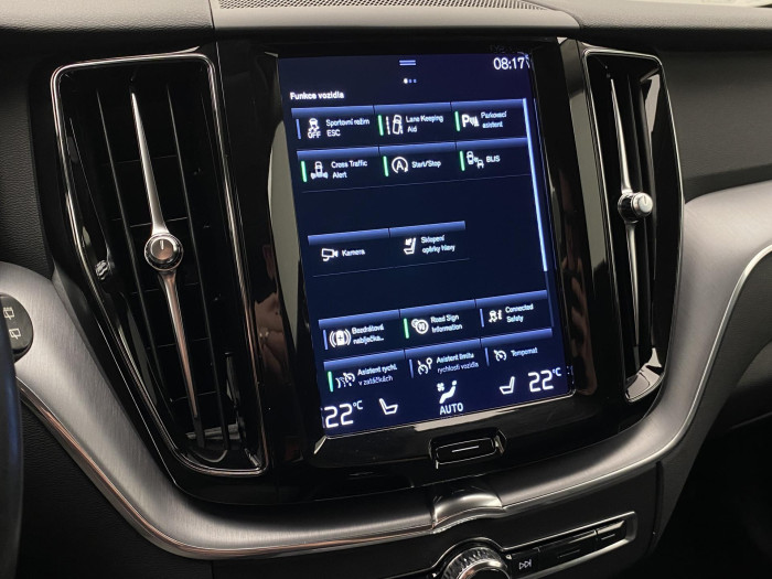 Volvo XC60 B4 AWD DARK PLUS AUT