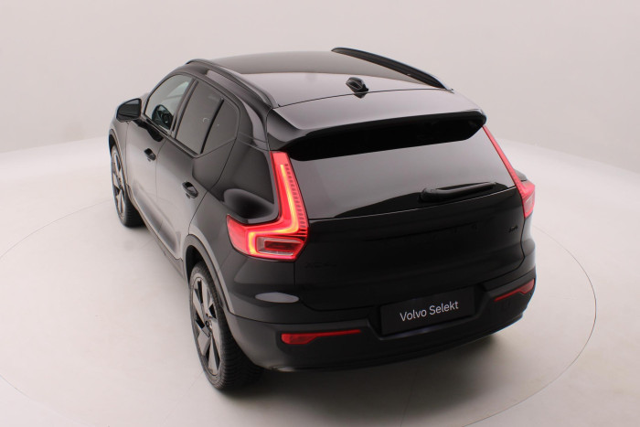 Volvo XC40 B4 PLUS BLACK EDITION AUT CZ