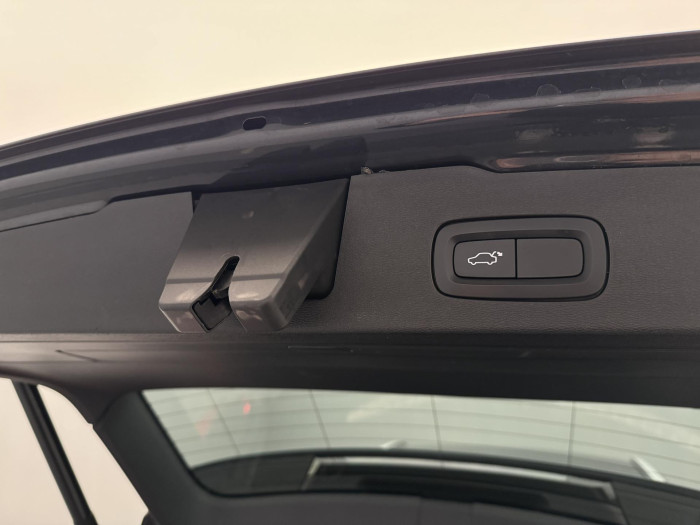 Volvo V60 CC D4 AWD MOMENTUM CZ 1.maj 2.0 d CC CC Momentum