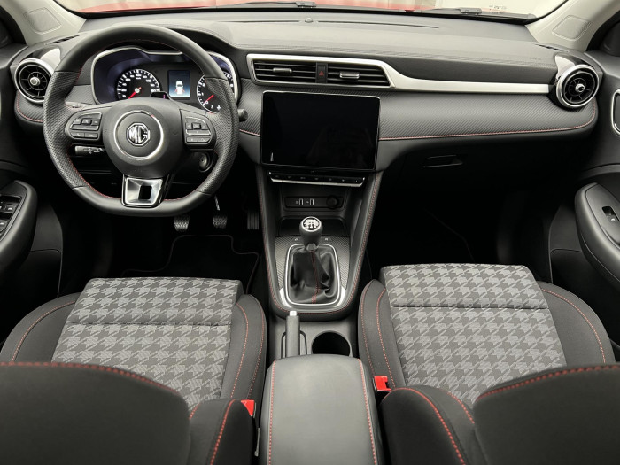 MG ZS 1.5 ESSENTIAL PLUS CZ 1.maj.