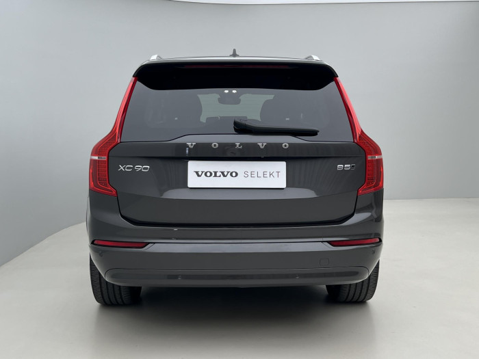 Volvo XC90 B5 AWD CORE 7MÍSTNÁ AUT  CZ
