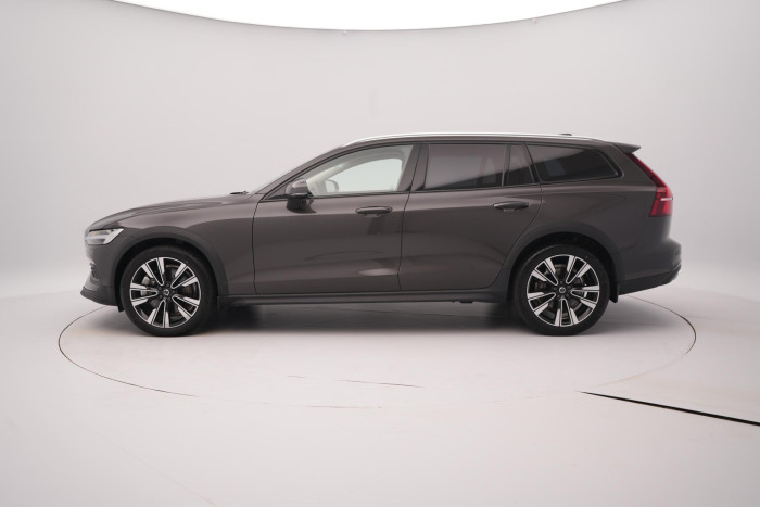 Volvo V60 CC B5 AWD PLUS BRIGHT 1.maj