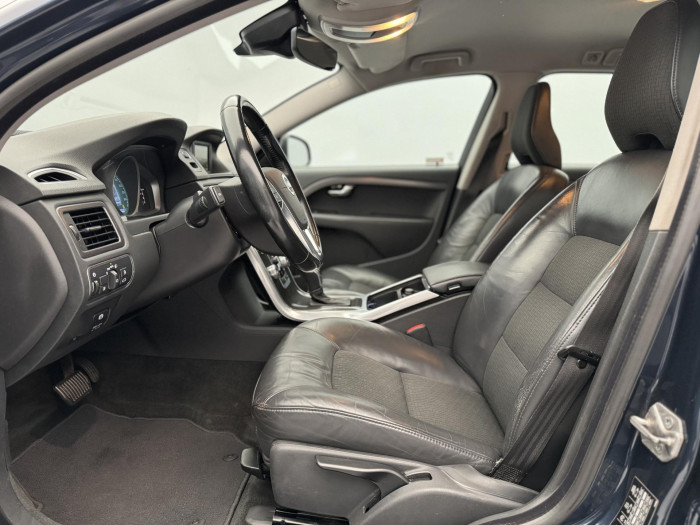 Volvo V70 D4 MOMENTUM CZ 1.maj 2.0 d Momentum
