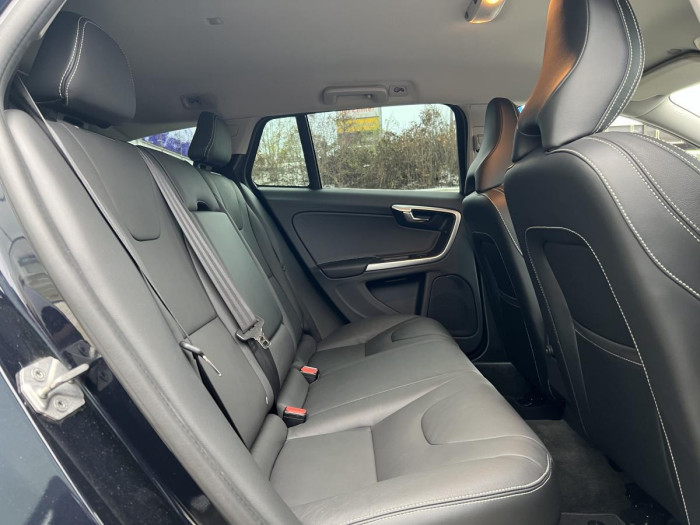Volvo V60 D2 SUMMUM Aut 1.maj. 2.0 d Summum