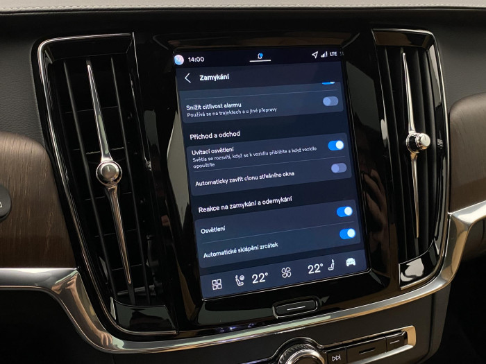 Volvo V90 T8 AWD Plug-in BRIGHT ULTRA