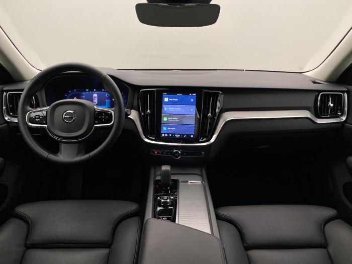 Volvo V60 B4 DARK PLUS AUT CZ