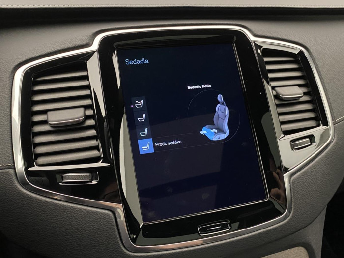 Volvo XC90 B5 AWD INSCRIPTION REZERVACE