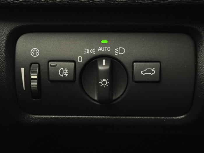 Volvo V40 CC MOMENTUM AUT 2.0 CC CC Momentum