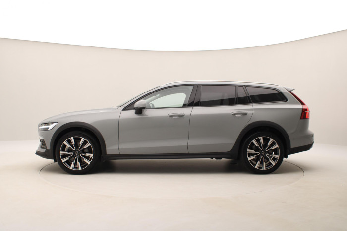 Volvo V60 CC B5 AWD PLUS AUT 1.maj