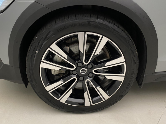 Volvo V60 CC B5 AWD PLUS AUT 1.maj