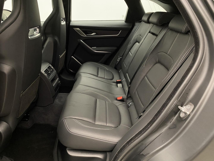 Jaguar F-Pace P250 R-DYNAMIC HSE AWD AUT 2.0 Dynamic