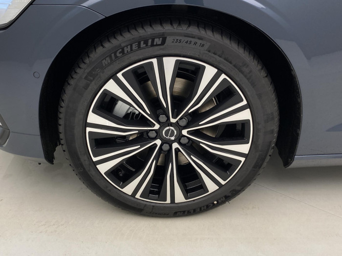 Volvo V60 B4 AUT BRIGHT PLUS