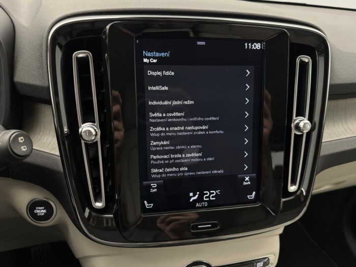 Volvo XC40 T3 INSCRIPTION NAVIGACE