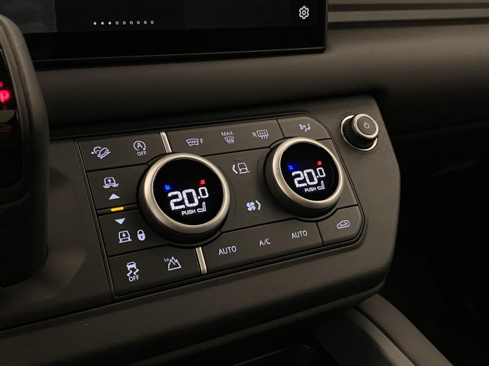 Land Rover Defender 110 D300 X-DYNAMIC HSE AWD AUT 3.0 d Dynamic