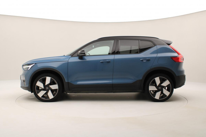 Volvo C40 AWD ULTIMATE Twin REZERVACE