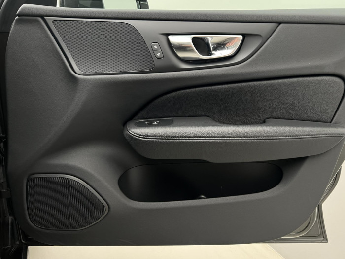 Volvo V60 D3 INSCRIPTION 1.maj. 2.0 d