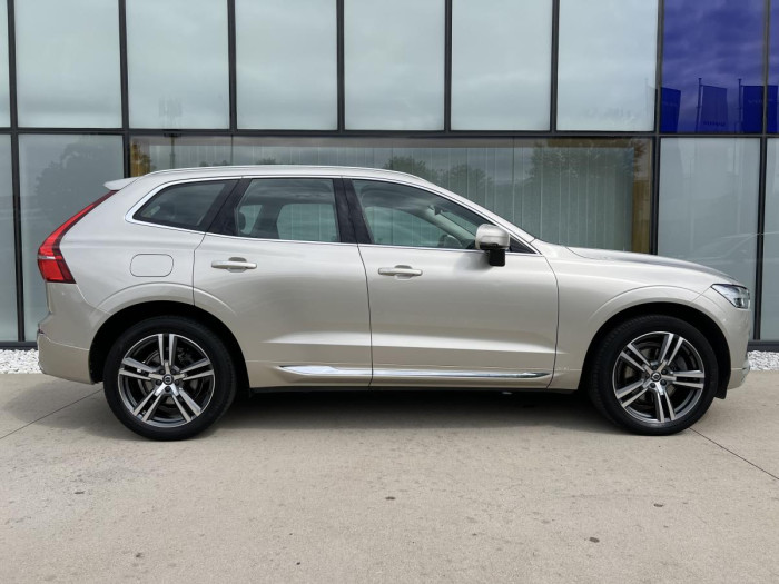 Volvo XC60 B4 AWD INSCRIPTION Aut CZ