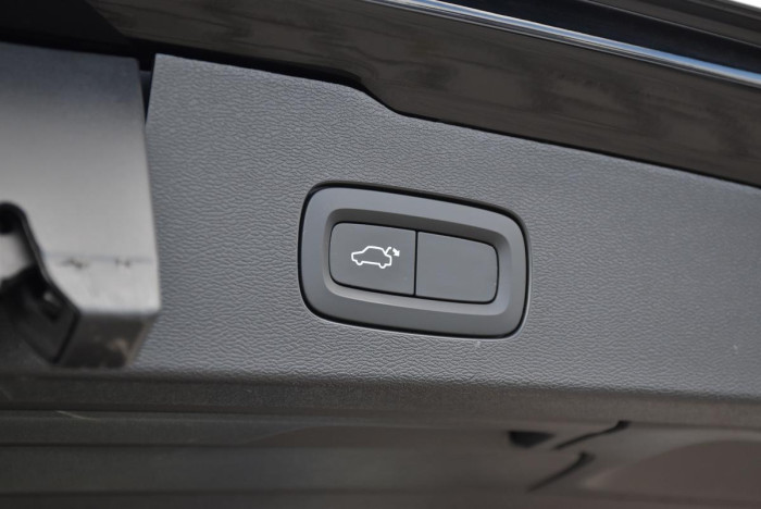 Volvo V60 D3 INSRCIPTION REZERVACE 2.0 d