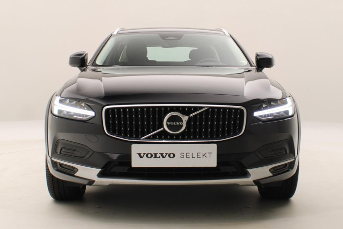 Volvo V90 CC B4 AWD PLUS AUT CZ 1.maj