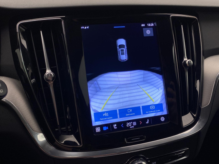 Volvo V60 B4 DARK PLUS AUT REZERVACE