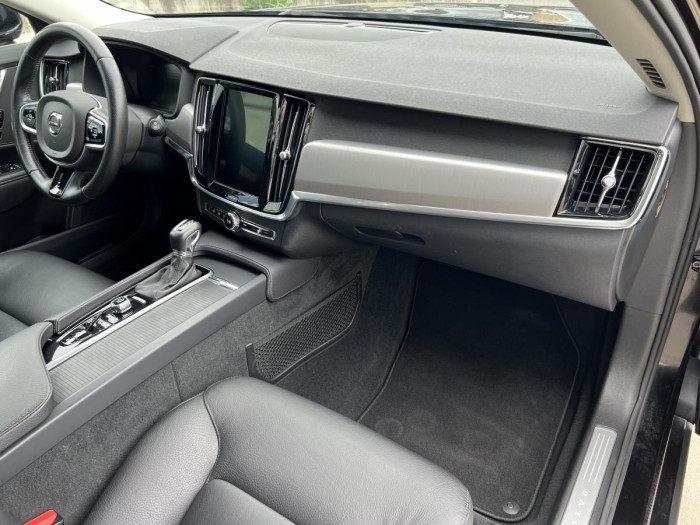 Volvo V90 D5 AWD MOMENTUM Aut 1.maj. 2.0 d Momentum
