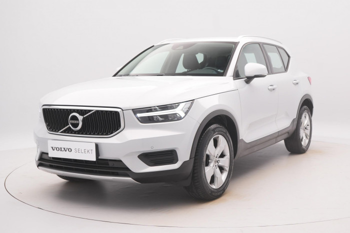 Volvo XC40 B3 MOMENTUM PRO REZERVACE 2.0 Momentum