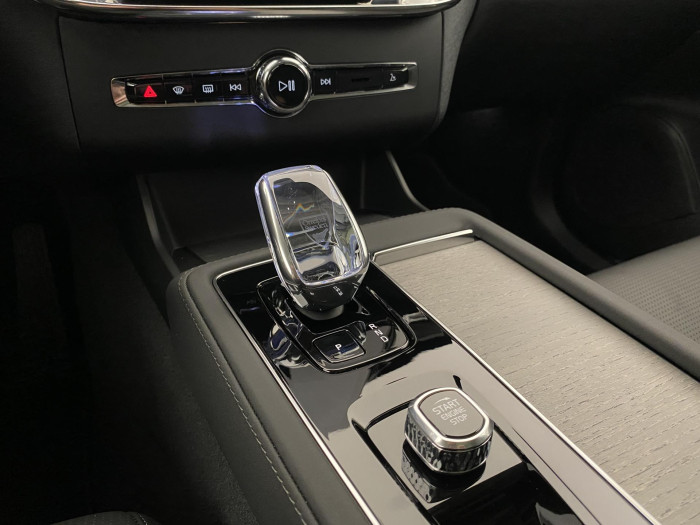 Volvo XC90 T8 AWD RECHARGE BRIGHT ULTRA 7