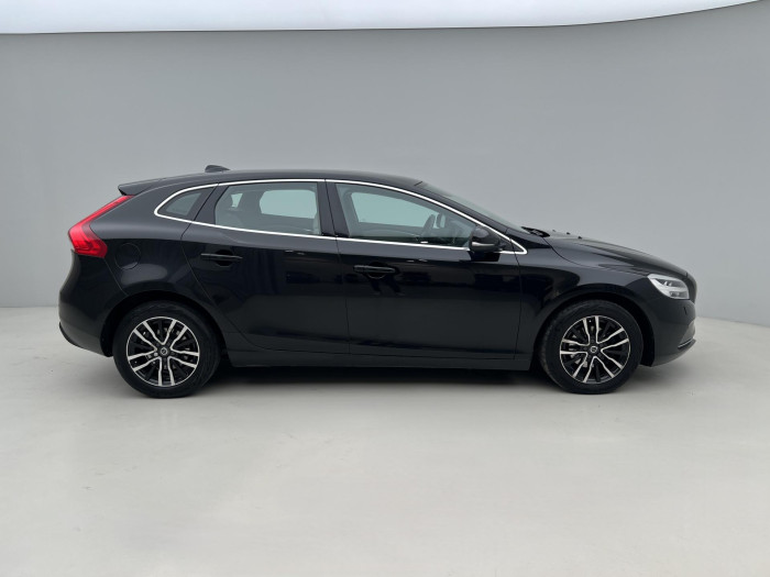 Volvo V40 D2 INSCRIPTION 2.0 d