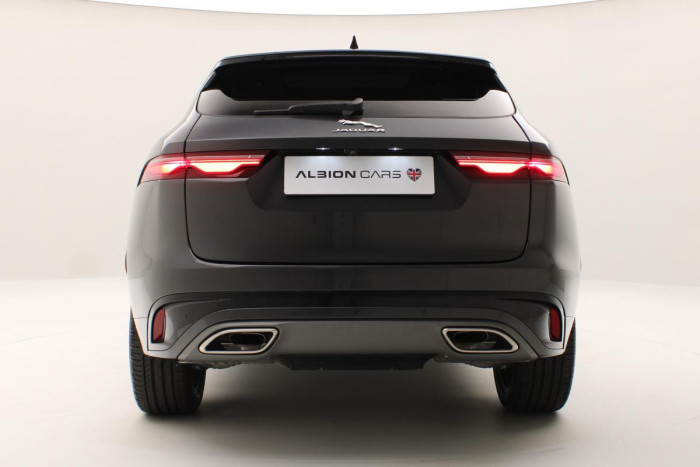 Jaguar F-Pace D300 R-DYNAMIC SE REZERVACE 3.0 d Dynamic SE