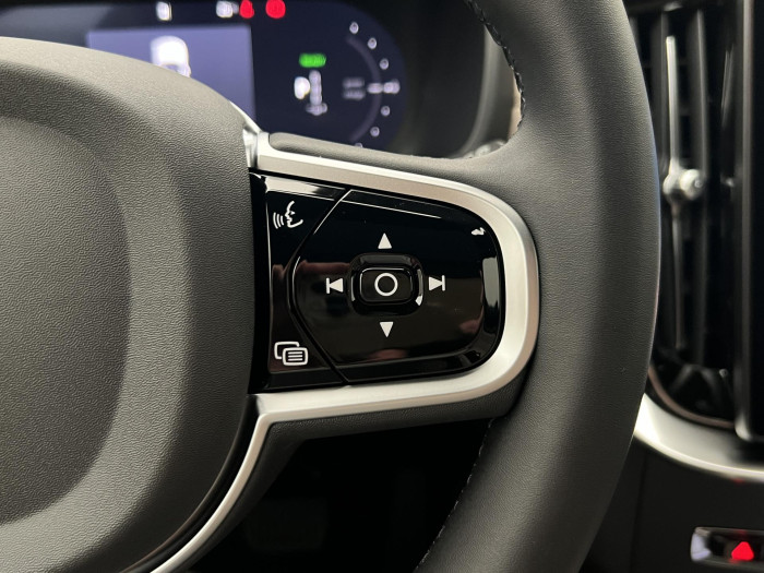 Volvo XC90 T8 AWD RECHARGE DARK ULTRA AUT