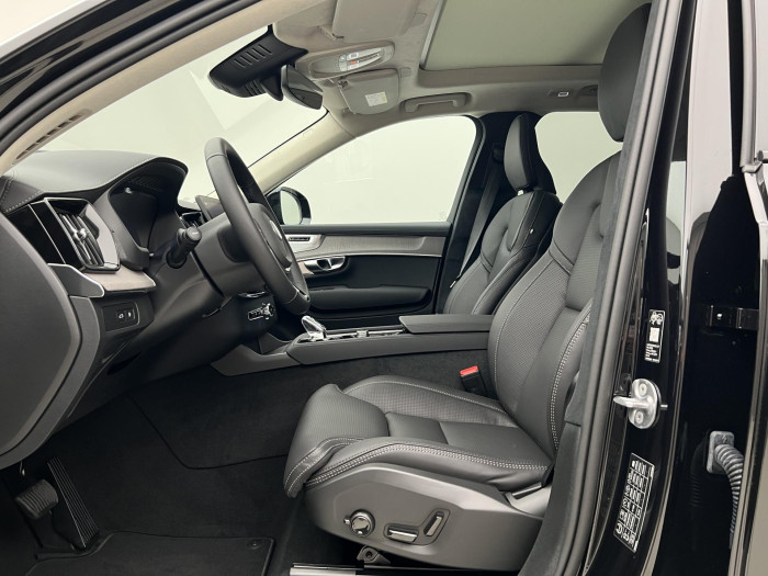 Volvo XC90 T8 AWD RECHARGE DARK ULTRA AUT