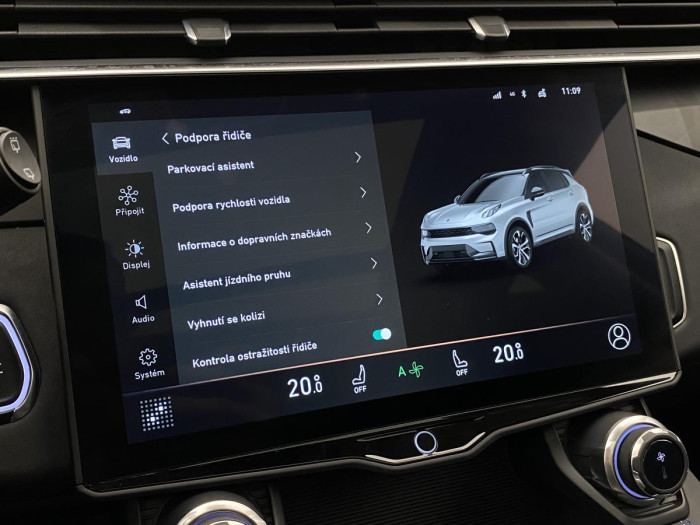 Lynk & Co 01 PHEV DCT AUT 1.maj. REZERVACE