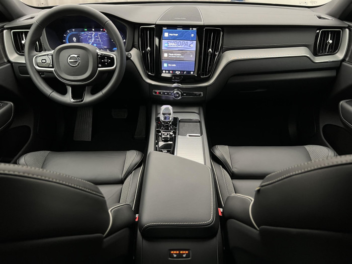 Volvo XC60 T6 AWD RECHARGE ULTRA DARK AUT