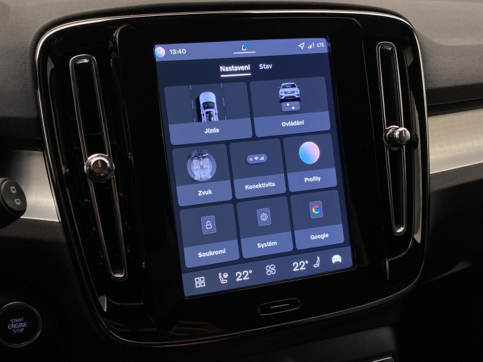 Volvo XC40 B3 AUT DARK PLUS