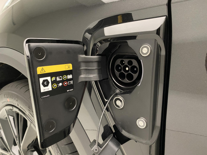 Lynk & Co 01 MORE PHEV