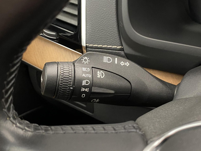 Volvo XC90 T6 AWD INSCRIPTION REZERVACE